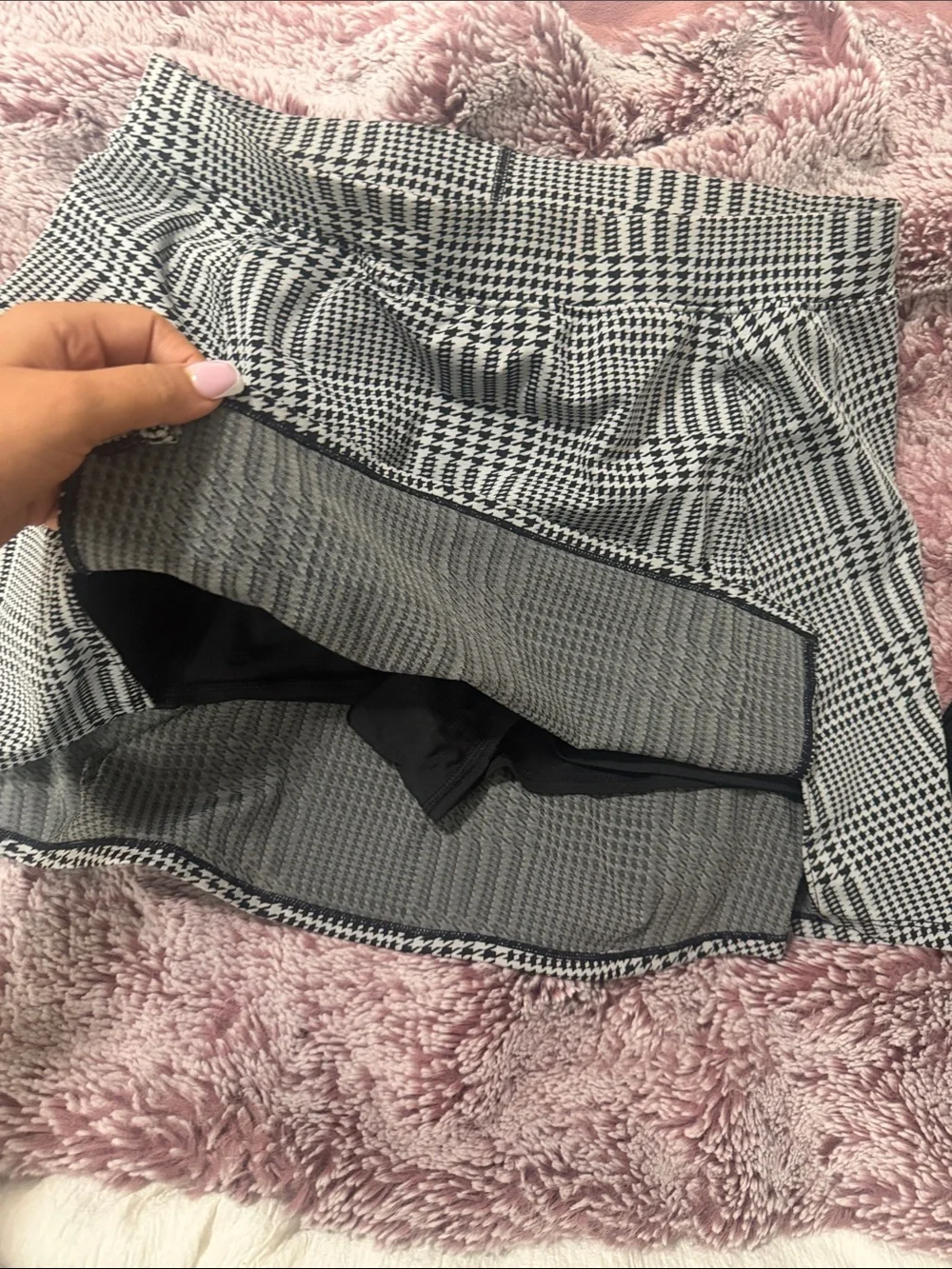 ALO Black & White Plaid Women's Skirt